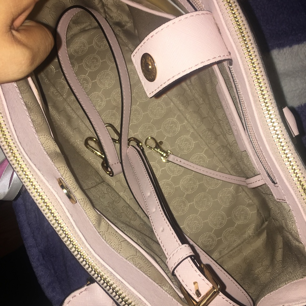 Michael Kors color block❌sold❌ - Picture 2 of 4